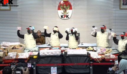 Penampakan uang senilai Rp 106 miliar yang disita KPK dalam kasus suap di lingkungan Kementerian ATR/BPN, di Gedung Merah Putih KPK, Selasa (15/9/2026).(Dok KPK)