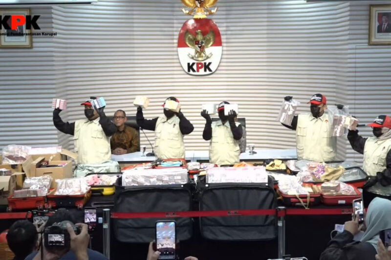 Penampakan uang senilai Rp 106 miliar yang disita KPK dalam kasus suap di lingkungan Kementerian ATR/BPN, di Gedung Merah Putih KPK, Selasa (15/9/2026).(Dok KPK)