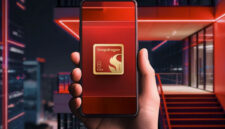 Motorola Signature 27 didapuk jadi ponsel pertama yang memakai Snapdragon 8 Elite Extreme Gen 6. Ponsel ini mengusung kamera utama 50MP dengan sensor Sony Lytia 910, serta kamera telefoto periskop 200MP yang naik signifikan dari 50MP di generasi sebelumnya.(Qualcomm)
