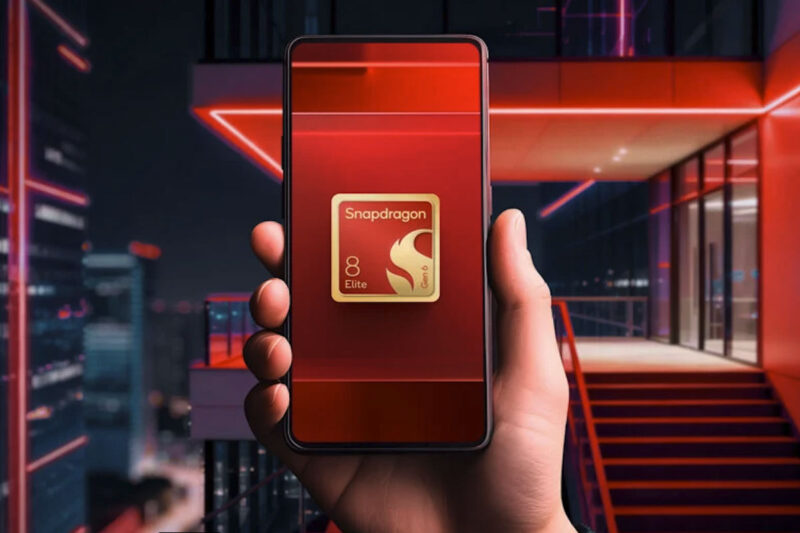 Motorola Signature 27 didapuk jadi ponsel pertama yang memakai Snapdragon 8 Elite Extreme Gen 6. Ponsel ini mengusung kamera utama 50MP dengan sensor Sony Lytia 910, serta kamera telefoto periskop 200MP yang naik signifikan dari 50MP di generasi sebelumnya.(Qualcomm)
