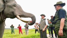 Menteri Kehutanan (Menhut) Raja Juli Antoni di Pusat Konservasi Gajah (PKG) Suaka Margasatwa Padang Sugihan, Sumatera Selatan, Kamis (17/9/2026)(Kemenhut RI)
