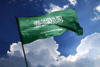 Ilustrasi bendera Arab Saudi, salah satu negara terkuat di dunia.(iStockphoto/Aoraee)