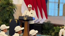 Presiden Prabowo Subianto saat melepas ratusan atlet Asian Games 2026 di Istana, Jakarta, Rabu (9/9/2026). (KOMPAS.com/ADHYASTA DIRGANTARA)
