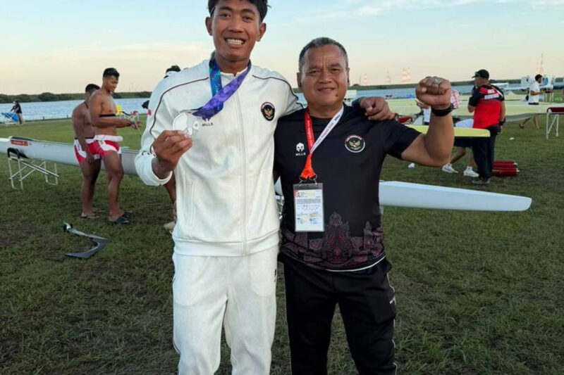 Atlet Dayung UPI Rendi Setia Maulana Raih Perak Untuk Indonesia di Asian Games 2026.(Dok Humas UPI)
