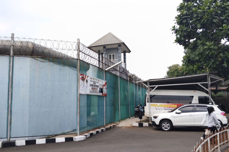 Situasi Lapas Kelas IIA Cibinong, yang berada di Kelurahan Pondok Rajeg, Cibinong, Kabupaten Bogor, Jawa Barat, usai dicek oleh Menteri Imipas dan Bappisus setelah ramainya video temuan Ombudsman. Menteri Imipas dan Bappisus datang mengecek langsung ke lokasi pada Jumat (25/9/2026)(KOMPAS.COM/AFDHALUL IKHSAN)
