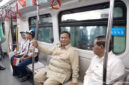 Presiden RI Prabowo Subianto bersama Gubernur DKI Jakarta Pramono Anung naik LRT rute Kelapa Gading-Manggarai pada Rabu (16/9/2026)(YouTube Sekretariat Presiden)
