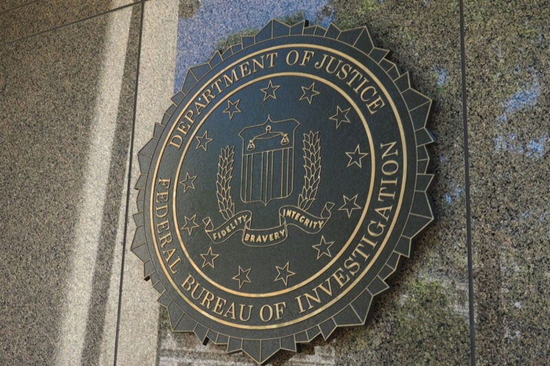 Ilustrasi logo FBI Biro Investigasi Federal AS. FBI turun tangan usut insiden penembakan di jamuan makan Gedung Putih yang dihariti Donald Trump.(SHUTTERSTOCK)
