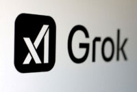 Elon Musk dilaporkan mewajibkan bank yang menangani IPO SpaceX untuk berlangganan chatbot AI Grok, dengan nilai kontrak mencapai puluhan juta dollar AS per tahun.(REUTERS/DADO RUVIC)
