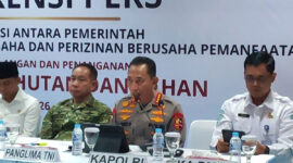 Kapolri Jenderal Listyo Sigit Prabowo ketika menerangkan terkait penanganan Karhutla di Graha Marinir, Senin (7/9/2026).(Febryan Kevin/Kompas.com )