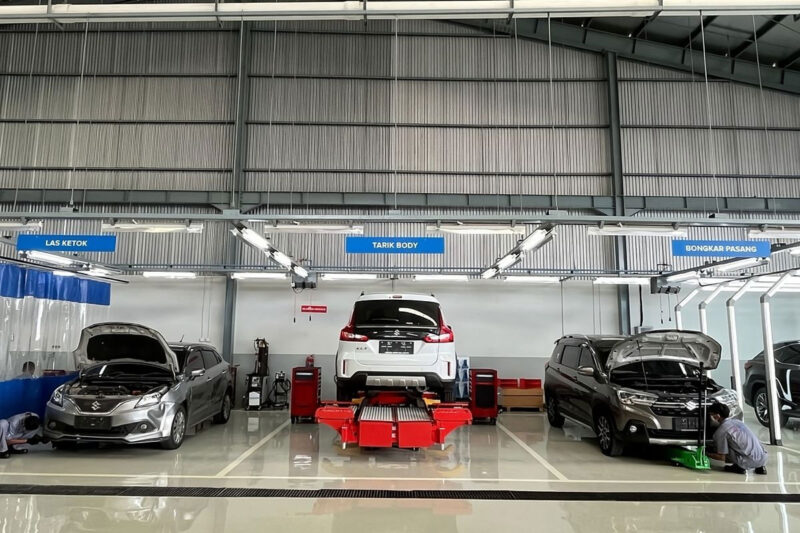 Ilustrasi perawatan mobil Suzuki(SUZUKI)

