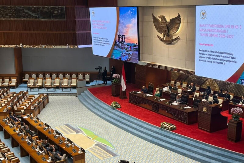 Rapat Paripurna Ke-5 Masa Persidangan I Tahun Sidang 2026/2027 di Gedung DPR, Senayan, Jakarta, Selasa (8/9/2026). (KOMPAS.com/ADHYASTA DIRGANTARA)
