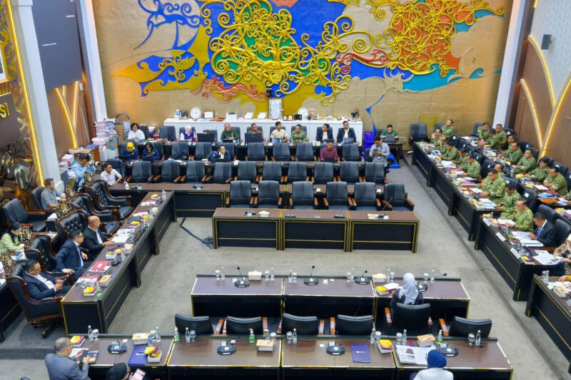 Suasana RDPU antara Badan Legislasi DPR RI dengan TNI dan Kementerian Pertahanan terkait RUU Pengaturan Reforma Agraria, Rabu (16/9/2026).(KOMPAS.com/Tria Sutrisna)
