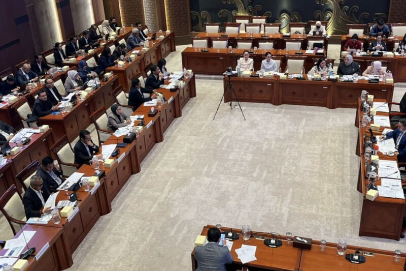 Suasana rapat Kementerian Komunikasi dan Digital (Komdigi) dan Komisi I DPR RI terkait Rencana Kerja Anggaran 2027, Selasa (1/9/2026) di Kompleks Parlemen, Senayan, Jakarta.(KOMPAS.com/Tria Sutrisna)