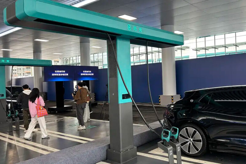 Stasiun pengisian daya mobil listrik, Flash Charging, milik BYD(Dok. Carnewschina.com)

