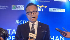 Chief Operating Officer (COO) Danantara sekaligus Kepala Badan Pengatur (BP) BUMN Dony Oskaria di Jakarta Pusat pada Kamis (8/10/2026).(KOMPAS.com/DEBRINATA RIZKY)
