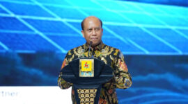 Direktur Manajemen Proyek dan Energi Baru Terbarukan (EBT) PLN, Suroso Isnandar, pada agenda Indonesia Hydropower Summit 2026 yang diselenggarakan pada Rabu (5/8), di PLN Kantor Pusat, Jakarta, menyampaikan bahwa kolaborasi seluruh pemangku kepentingan menjadi kunci percepatan pengembangan hydropower sebagai salah satu pilar ketahanan dan transisi energi Indonesia. Hingga Juli 2026, sekitar 9,2 GW proyek Pembangkit Listrik Tenaga Air (PLTA) dan Pembangkit Listrik Tenaga Minihidro (PLTM) telah memasuki berbagai tahapan eksekusi, atau sekitar 79 persen dari total 11,7 GW kapasitas yang direncanakan dalam Rencana Usaha Penyediaan Tenaga Listrik (RUPTL) 2025?2034. (DOK. Humas PLN)
