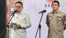 Menteri Koordinator Politik dan Keamanan (Menko Polkam) Jenderal (Purn) Dudung Abdurachman (kiri). (KOMPAS.COM/Febrianto Adi Saputro)(Febrianto Adi Saputro)
